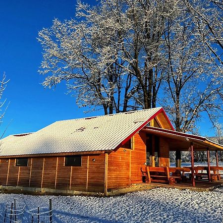 Вилла Casuta Din Stejari-Transalpina Новач-Стрэйни Экстерьер фото
