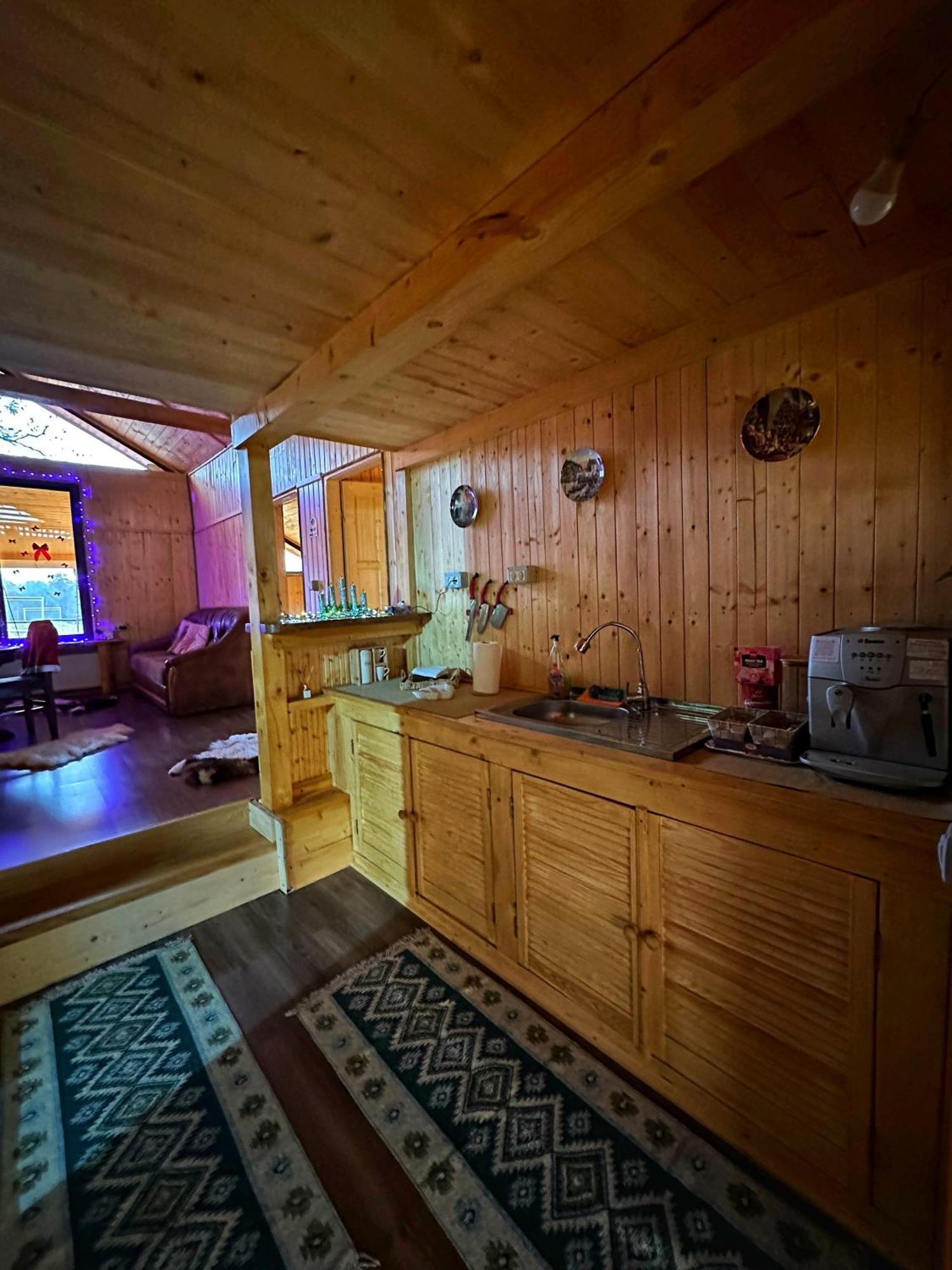 Вилла Casuta Din Stejari-Transalpina Новач-Стрэйни Экстерьер фото